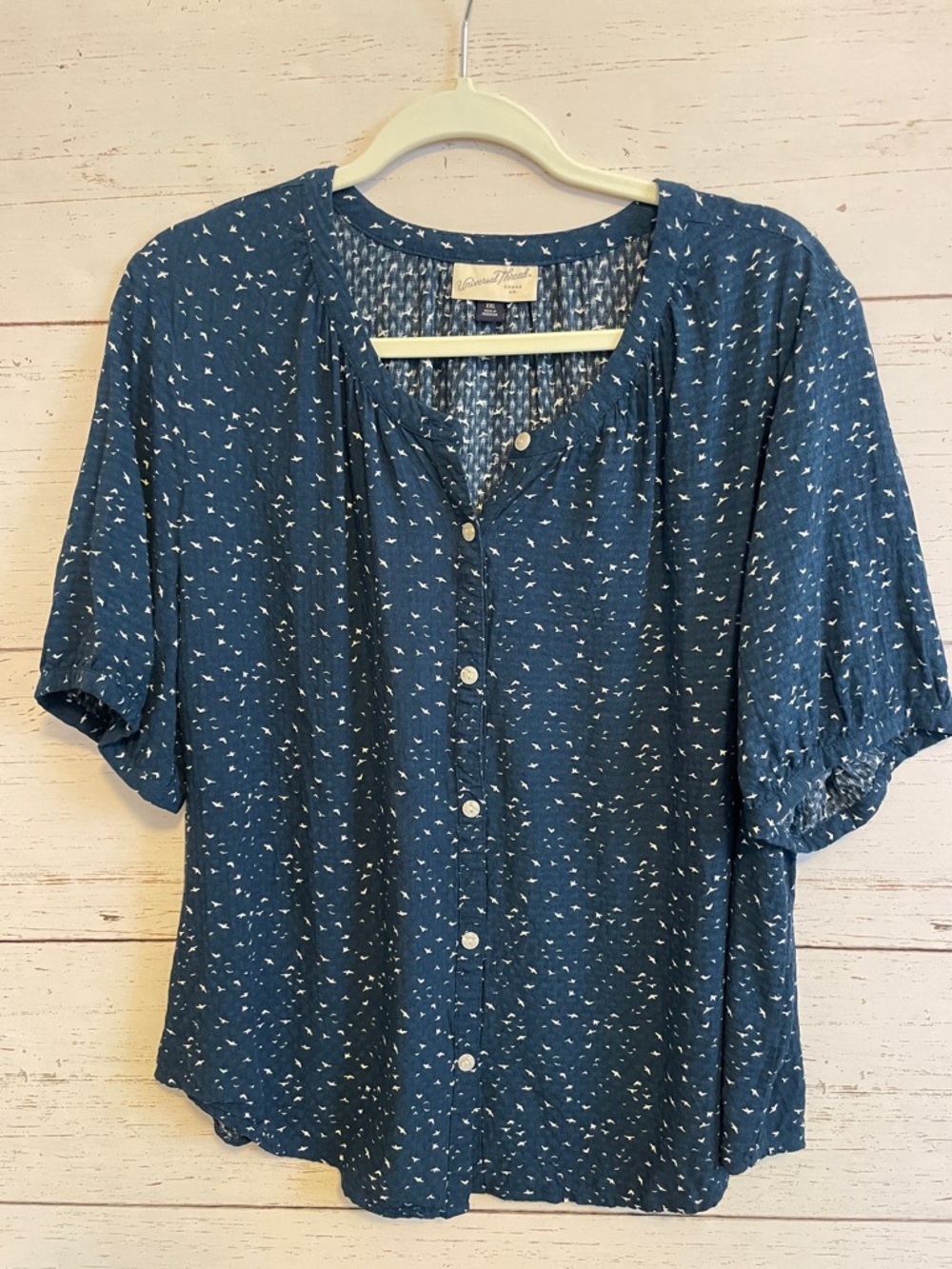 Universal Thread Navy/White Tiny Bird Print Short Sleeved Blouse, size XXL, NWOT